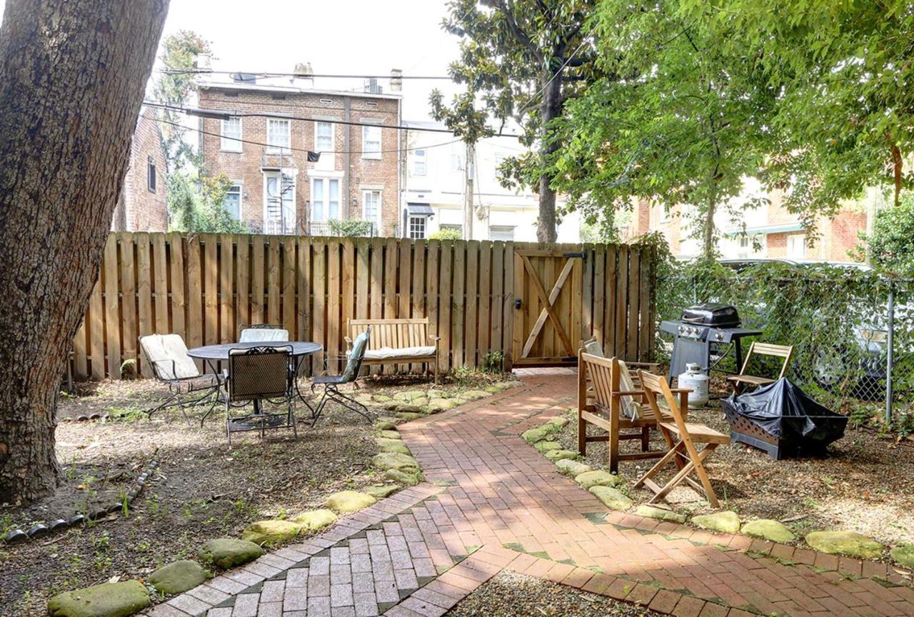 Oglethorpe Manor Garden Level Apartment Savannah Exterior photo